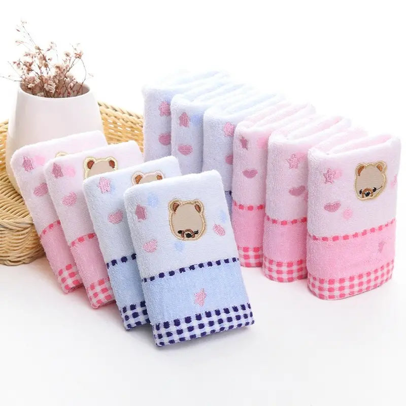 2pcs Soft Cotton Cartoon Bear Face Towels for Kids